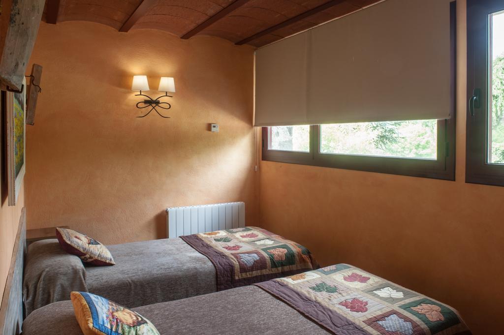 Mas La Riera Guest House Campdevanol Room photo